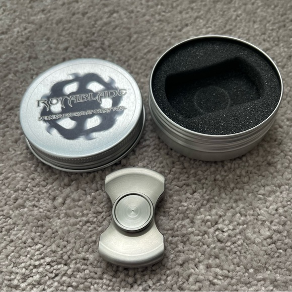 Rotablade Stainless Steel Fidget Spinner - Picture 6 of 6